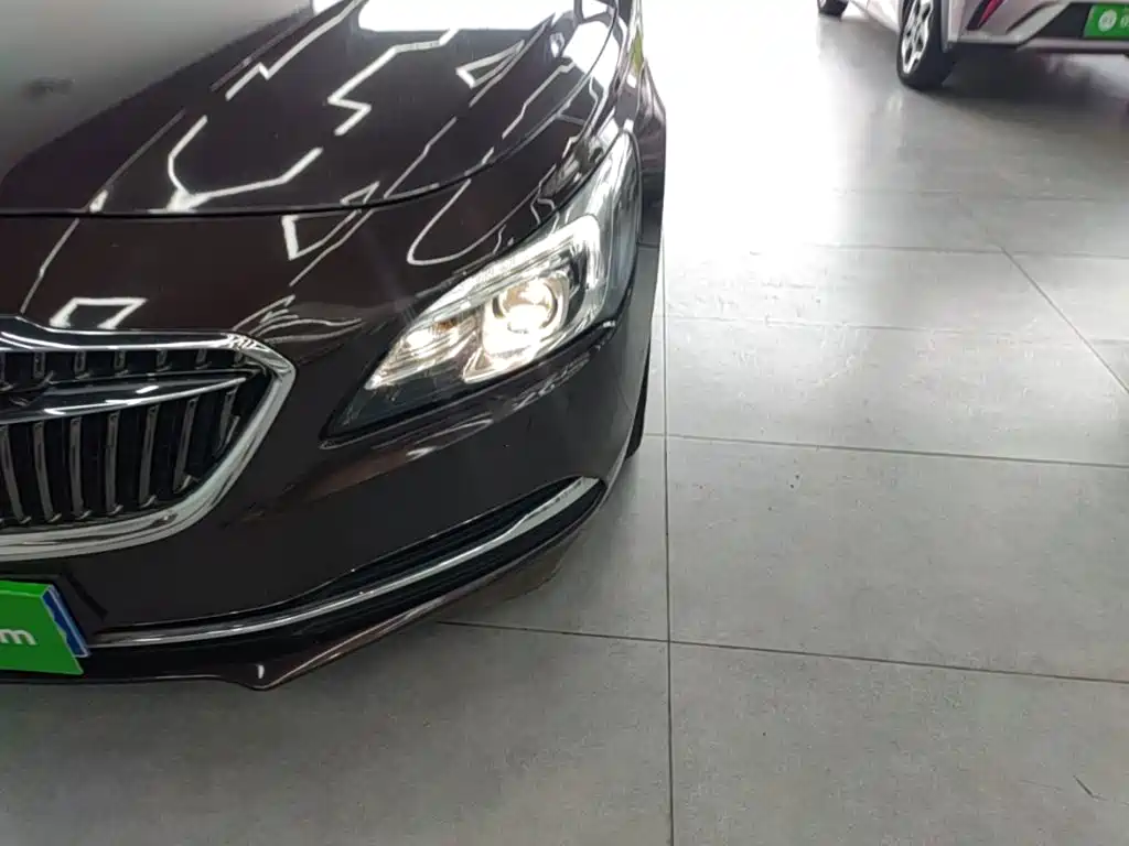 Buick LaCrosse — миниатюра 24