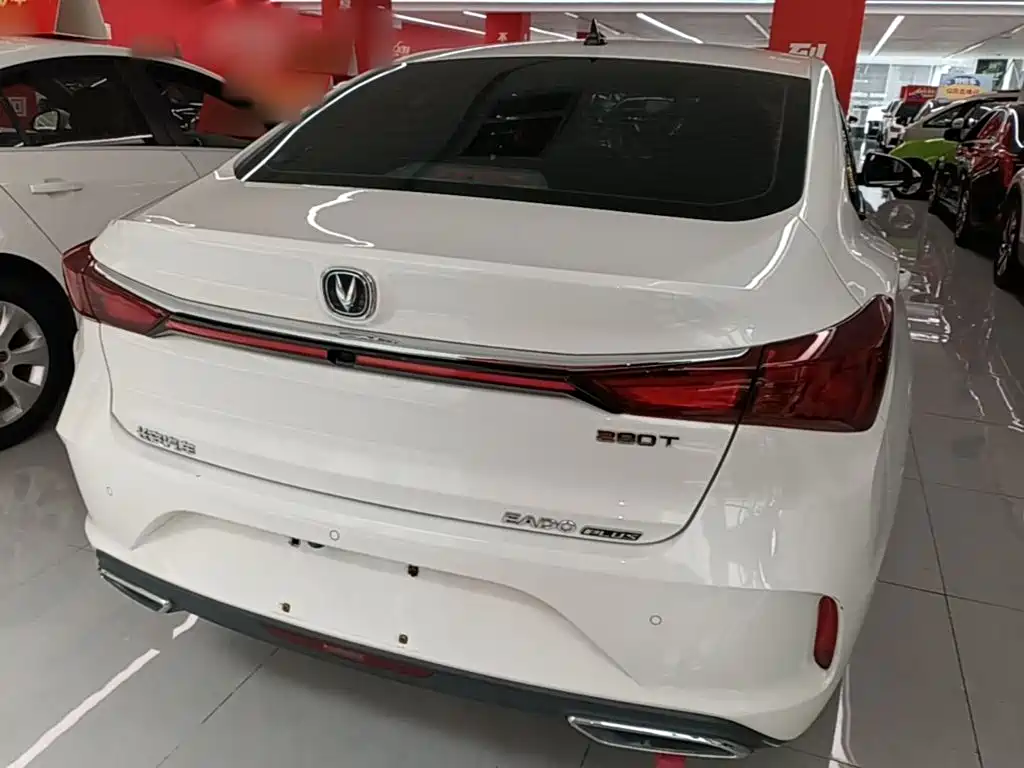 Changan Eado — миниатюра 5