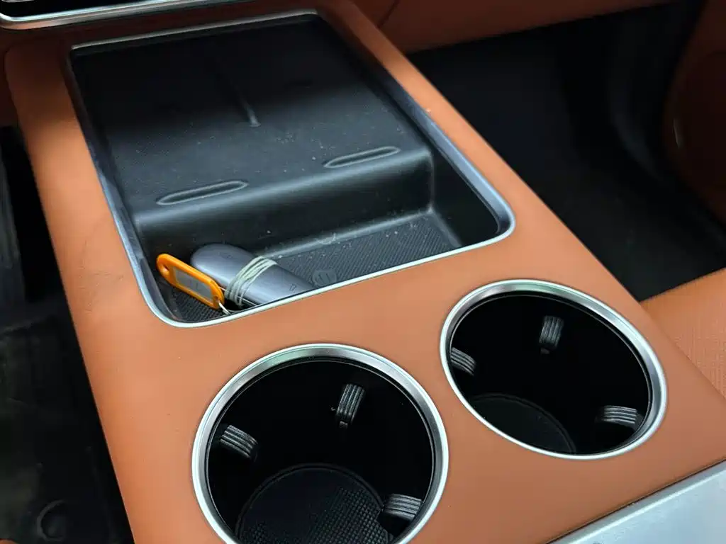 Li Auto Li L8 — миниатюра 16