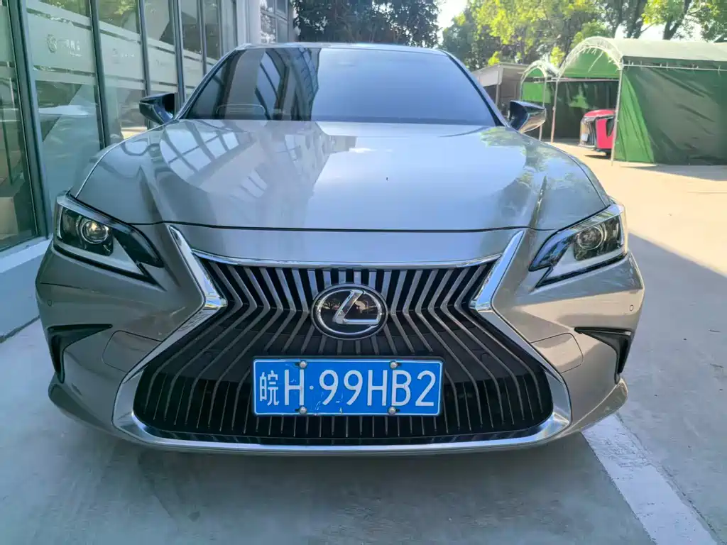 Lexus ES — миниатюра 2
