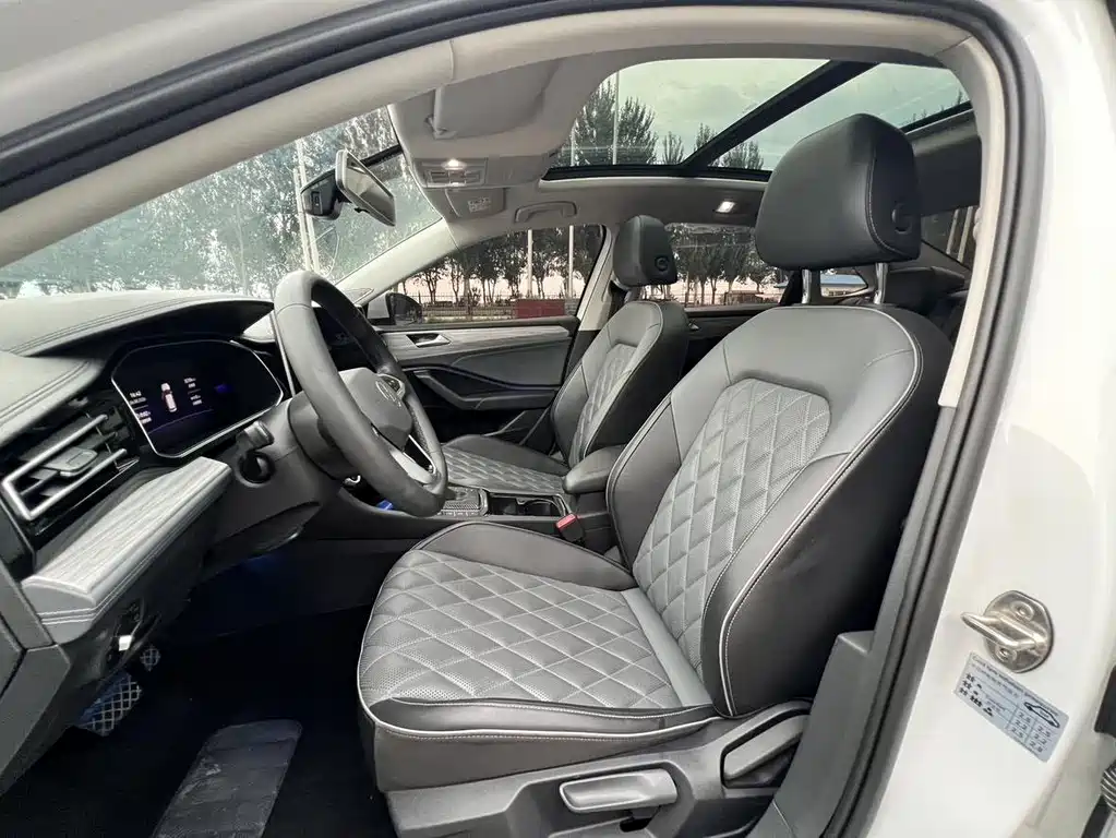 Volkswagen Sagitar — миниатюра 8