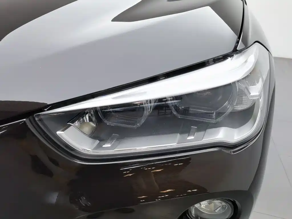 BMW X1 — миниатюра 7