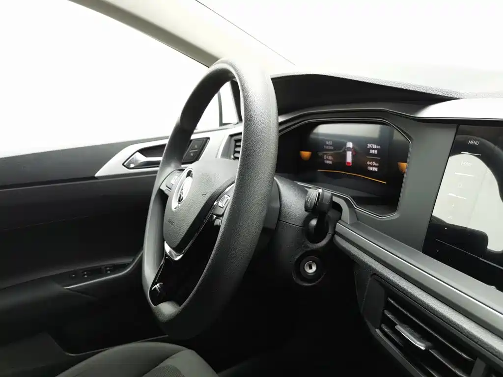 Volkswagen Polo — миниатюра 22