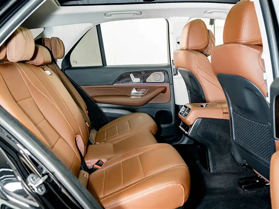 Mercedes-Benz GLE (Import) — миниатюра 22