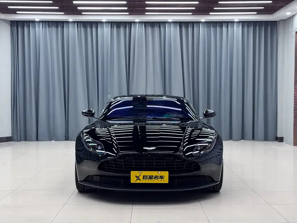 Aston Martin DB11 2019 4.0T V8 Coupe