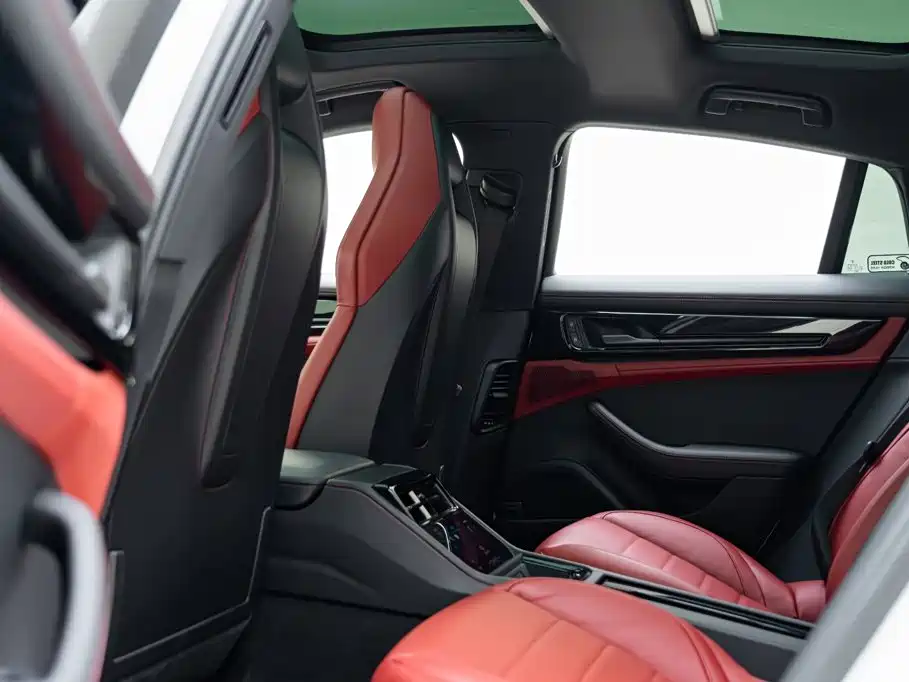 Porsche Panamera — миниатюра 10