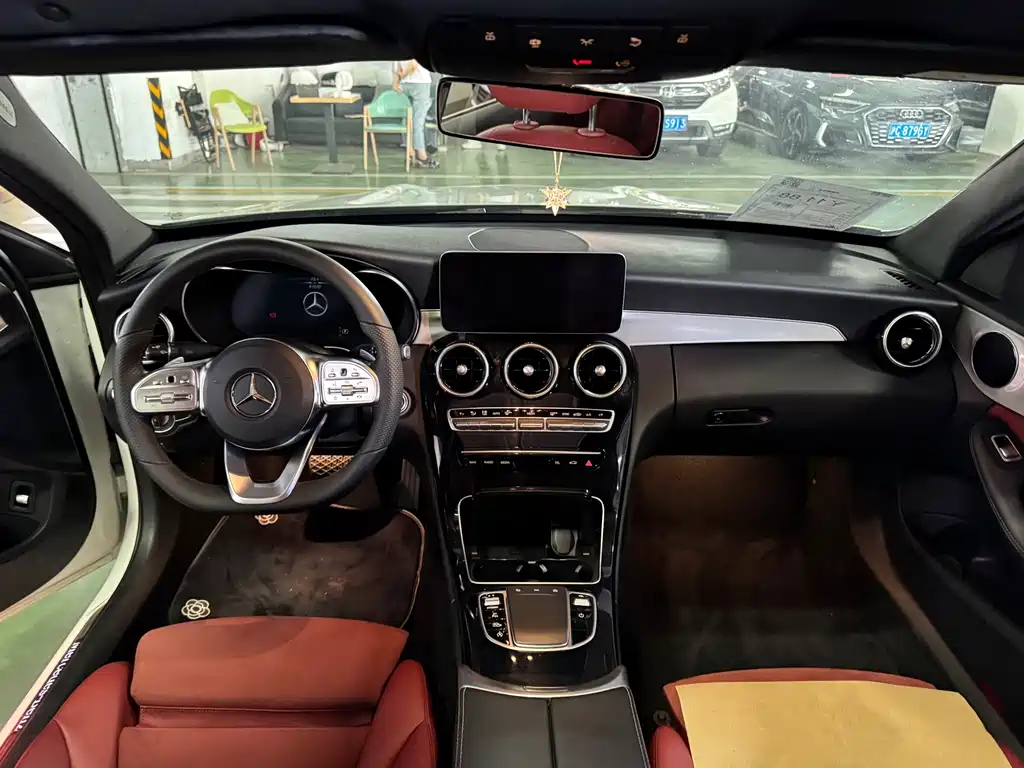 Mercedes-Benz C-Class — миниатюра 8