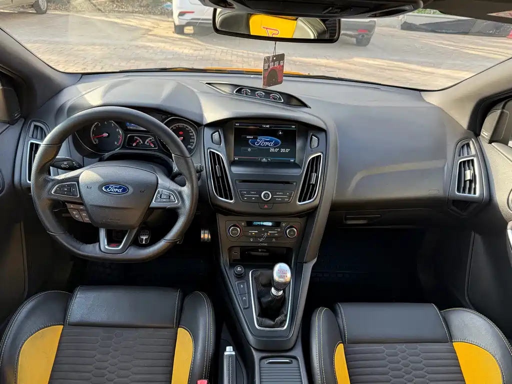 Ford Focus (Import) — миниатюра 8