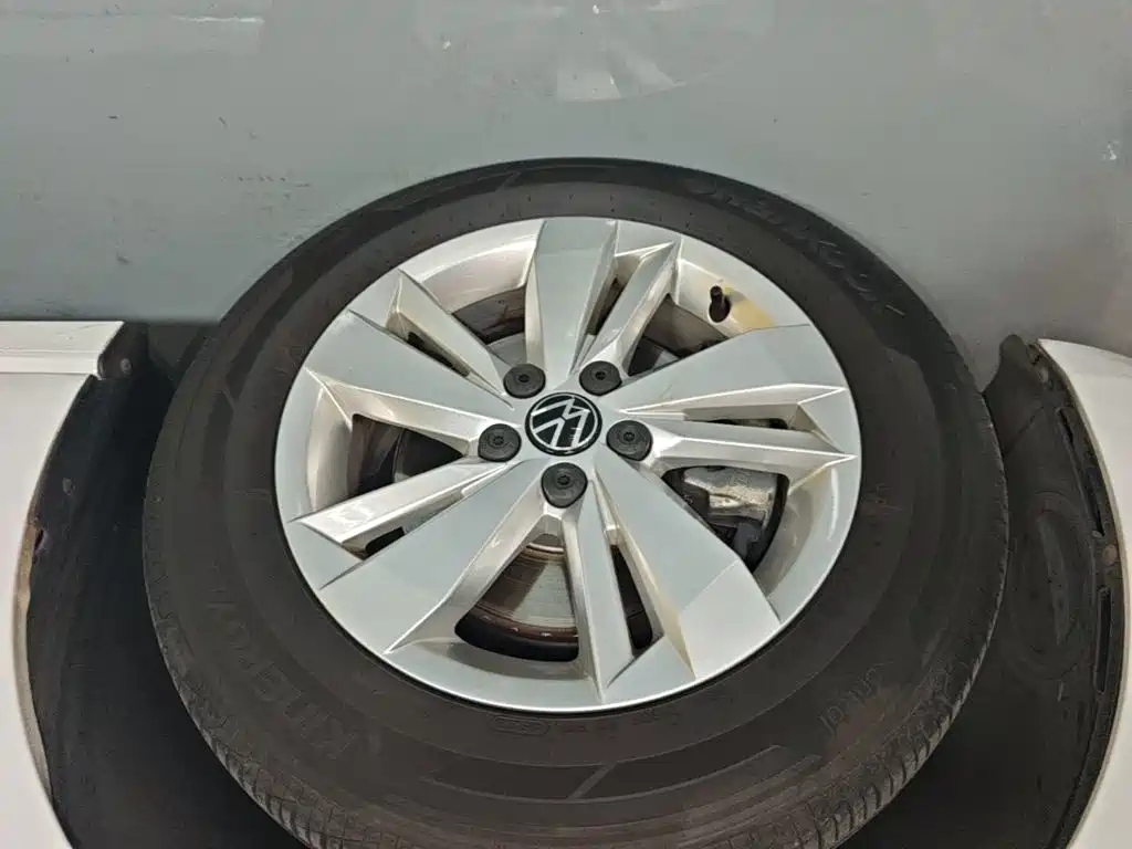 Volkswagen Polo — миниатюра 23
