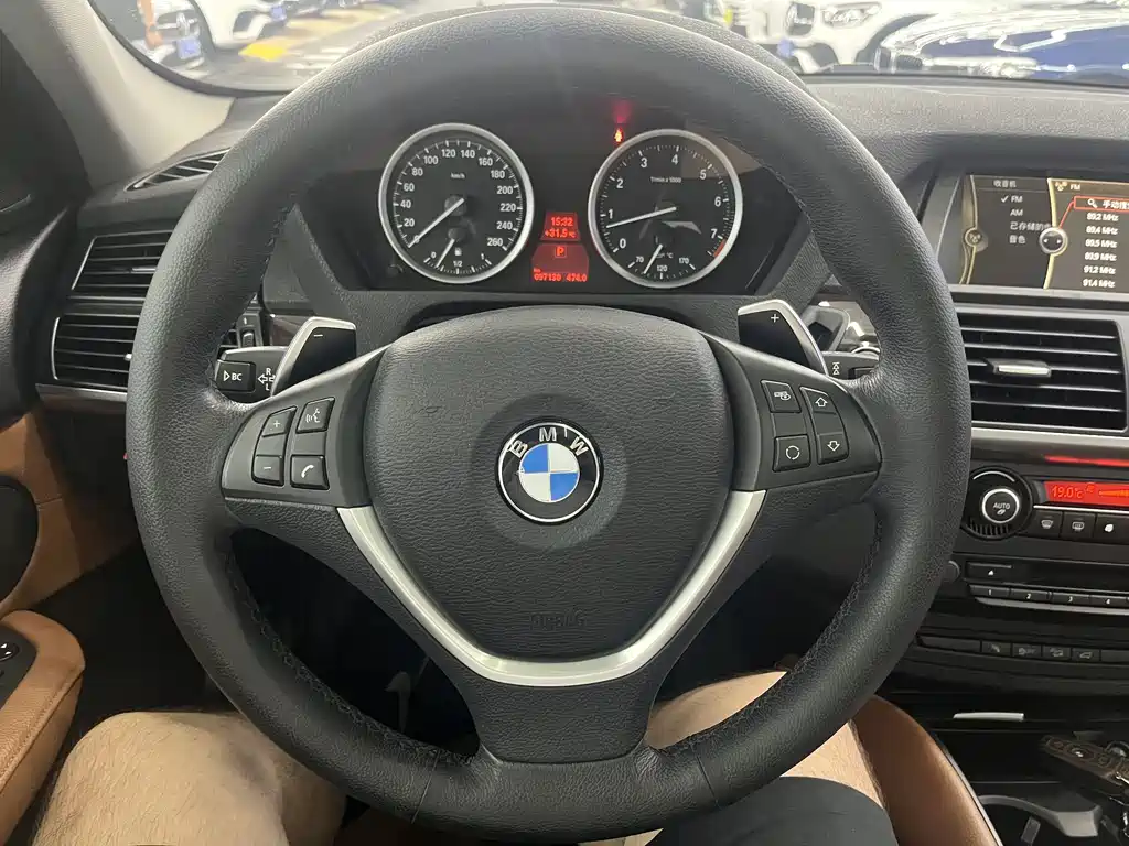 BMW X6 — миниатюра 11