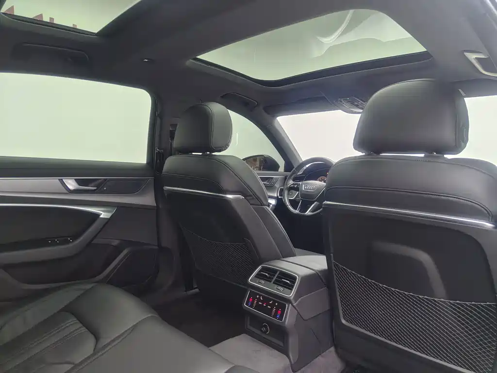 Audi A6L — миниатюра 9