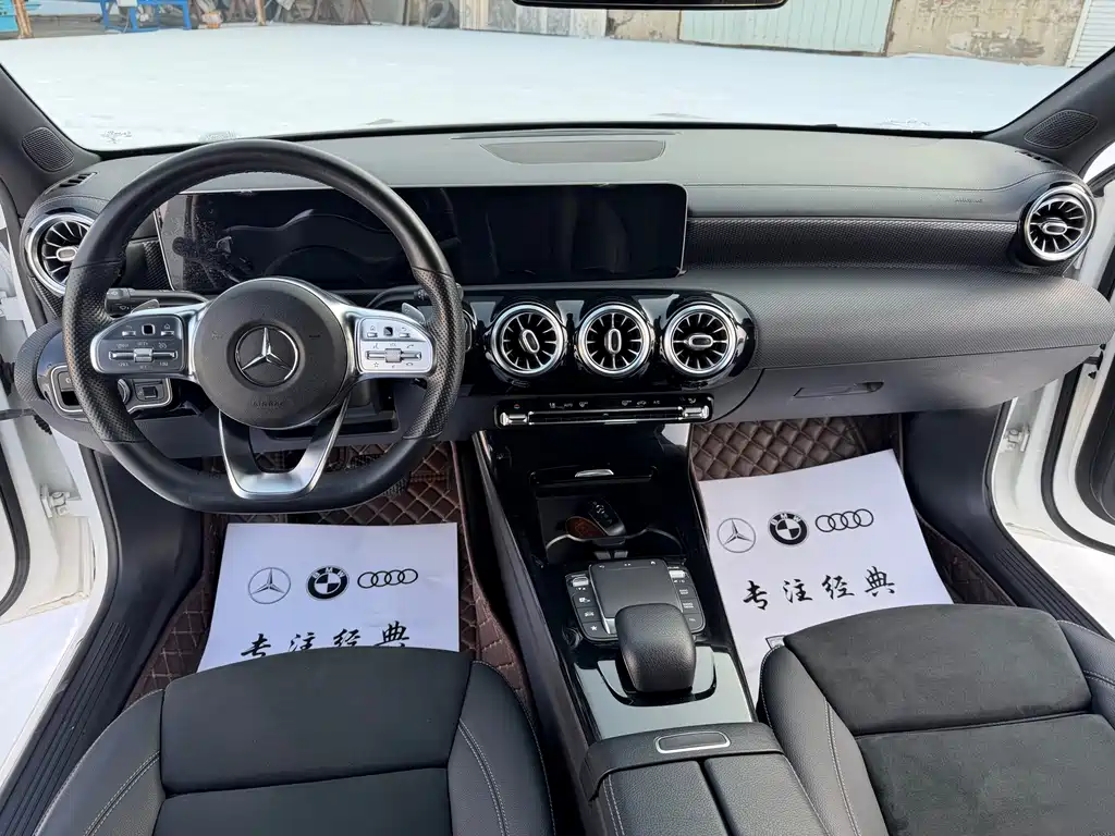 MERCEDES-BENZ A CLASS