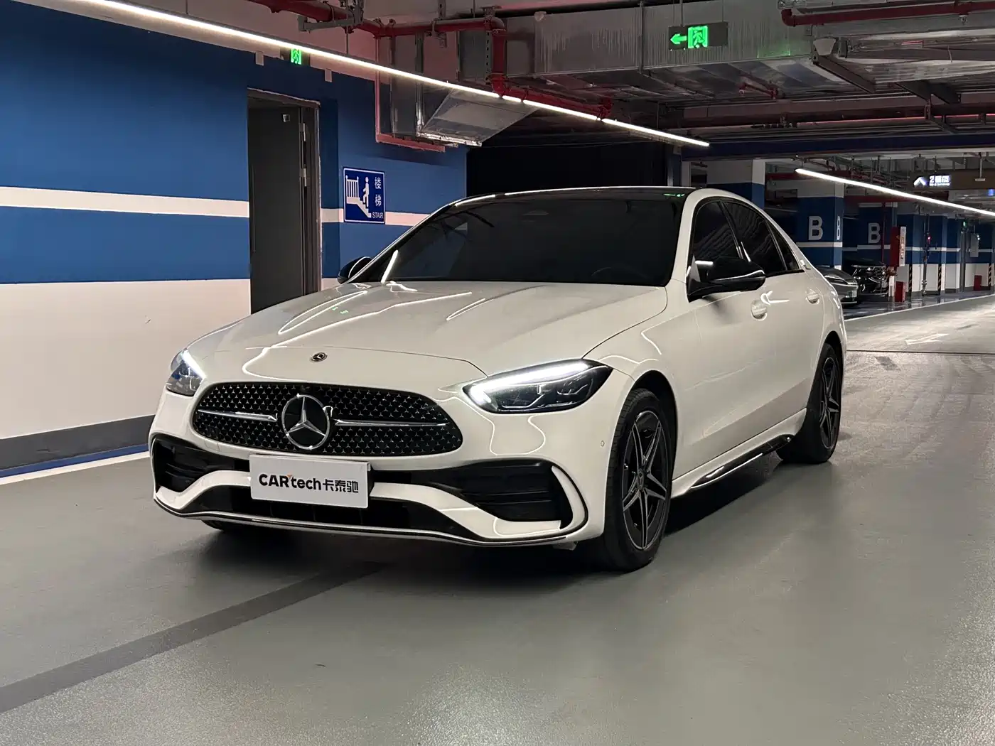 奔驰C级 2025款 C 260 L 皓夜运动版 2025