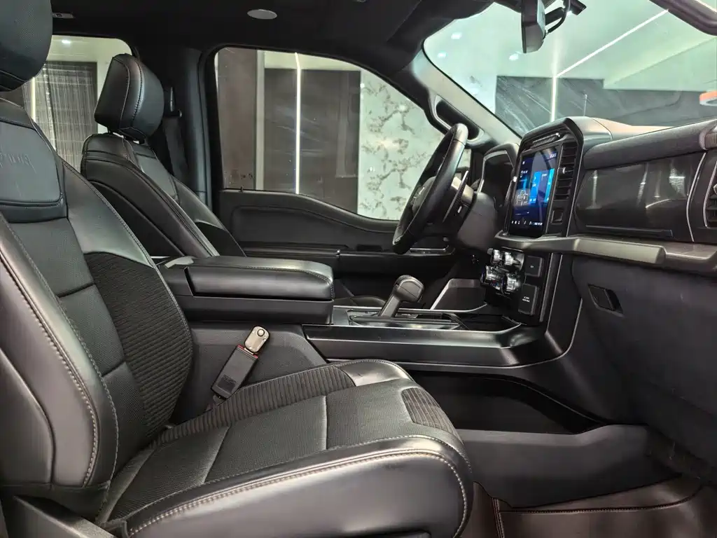 Ford F-150 Raptor — миниатюра 6