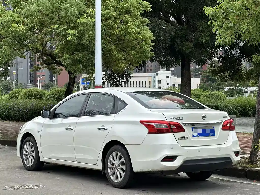 Nissan Sylphy — миниатюра 8