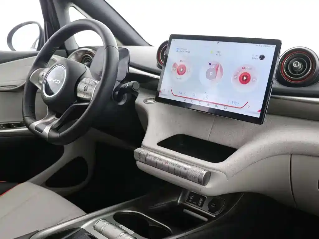 BYD Dolphin — миниатюра 7