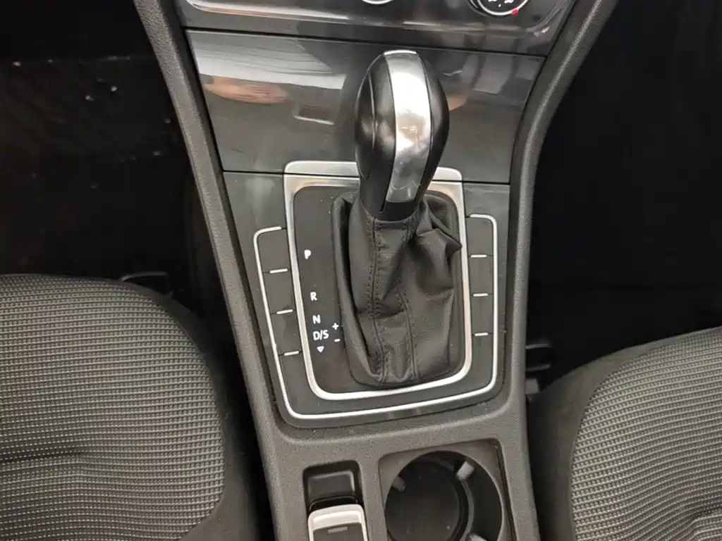 Volkswagen Golf — миниатюра 14