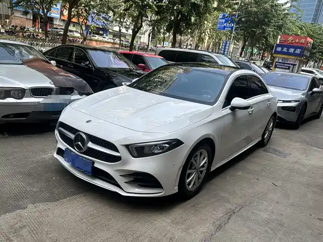 MERCEDES-BENZ A CLASS