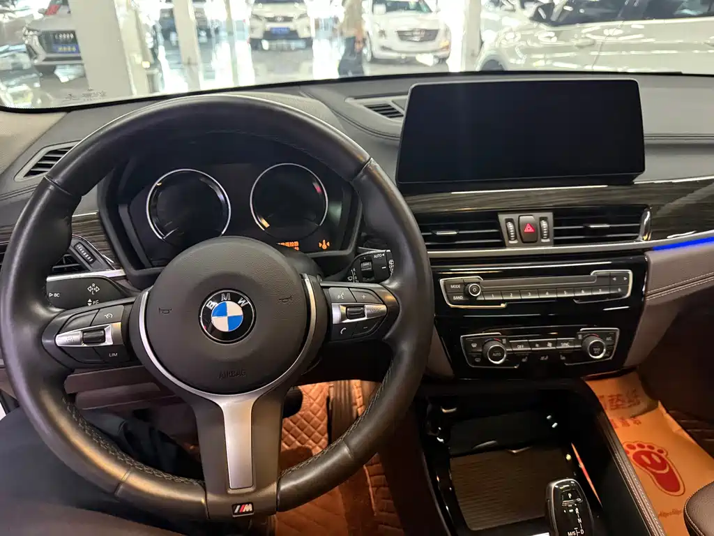 BMW X1 — миниатюра 10