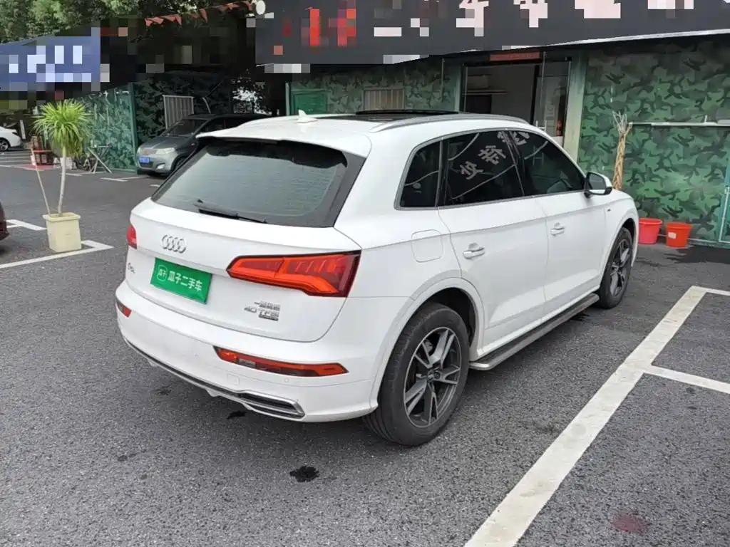 Audi Q5L — миниатюра 7