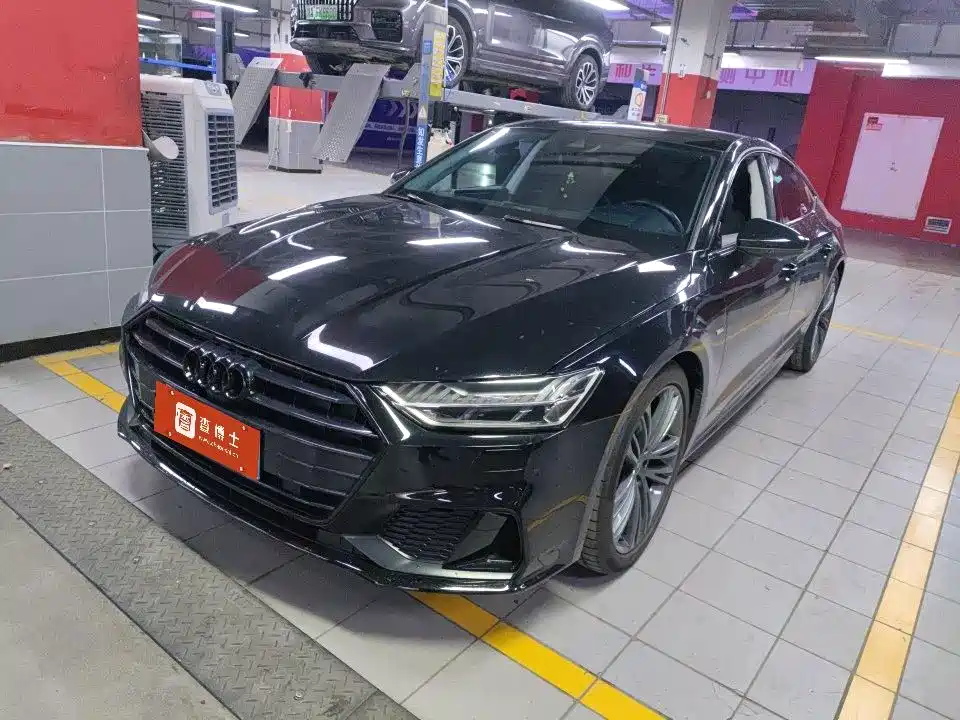 奥迪A7 2023款 40 TFSI 豪华型 2023
