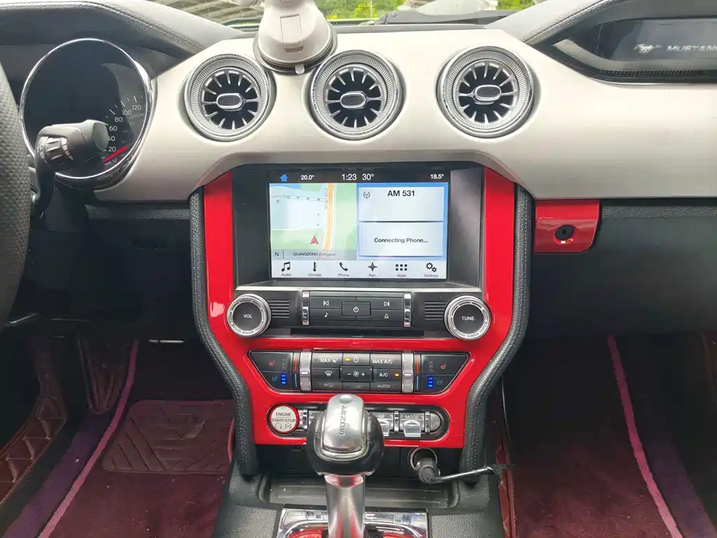 Ford Mustang — миниатюра 15