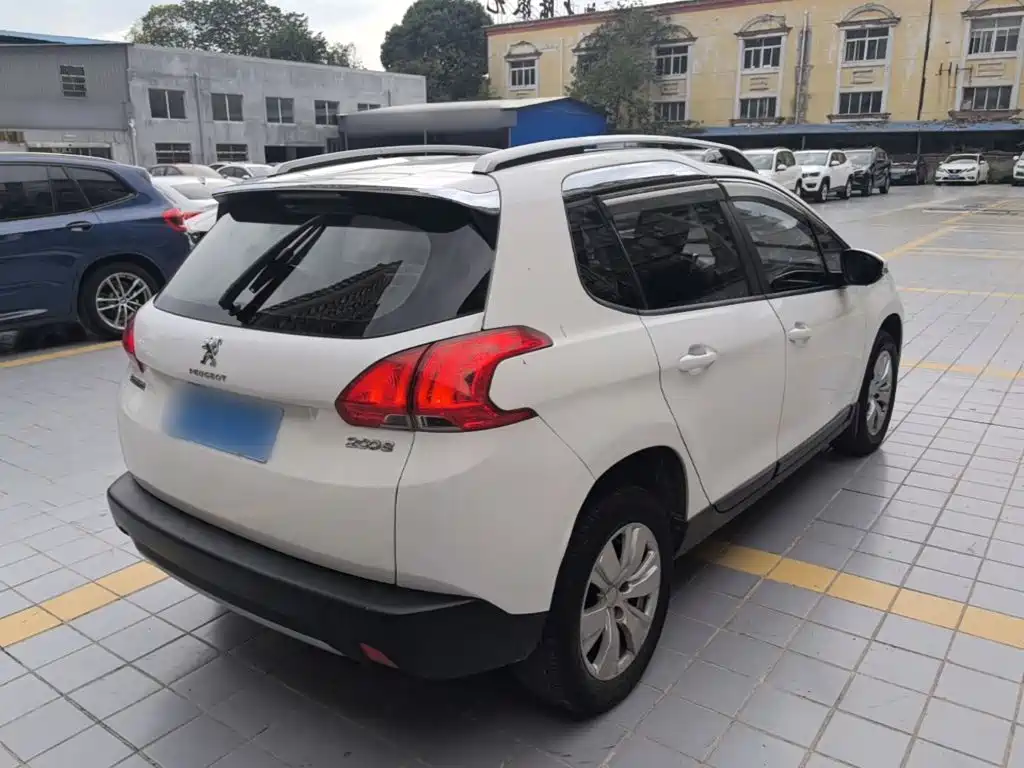 Peugeot 2008 — миниатюра 7