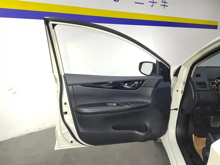 Nissan Tiida 2019 1.6L CVT Smart VI