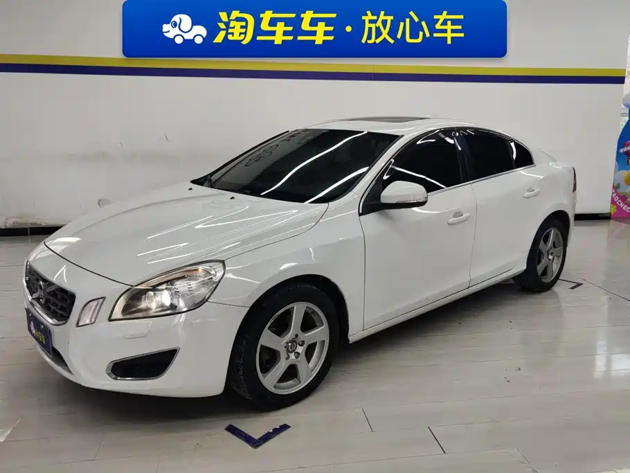 Volvo S60 (Import)