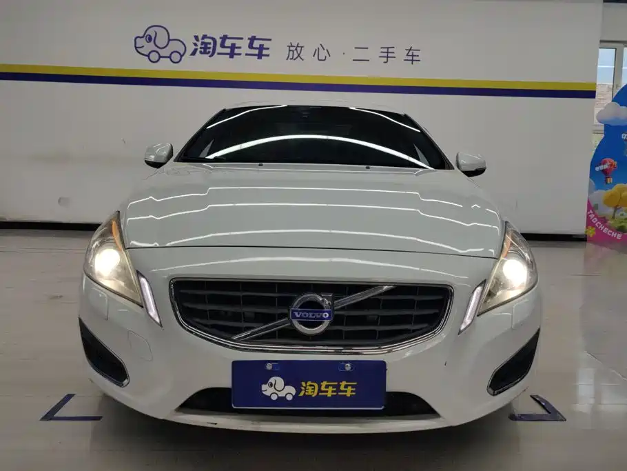 Volvo S60 (Import) — миниатюра 2