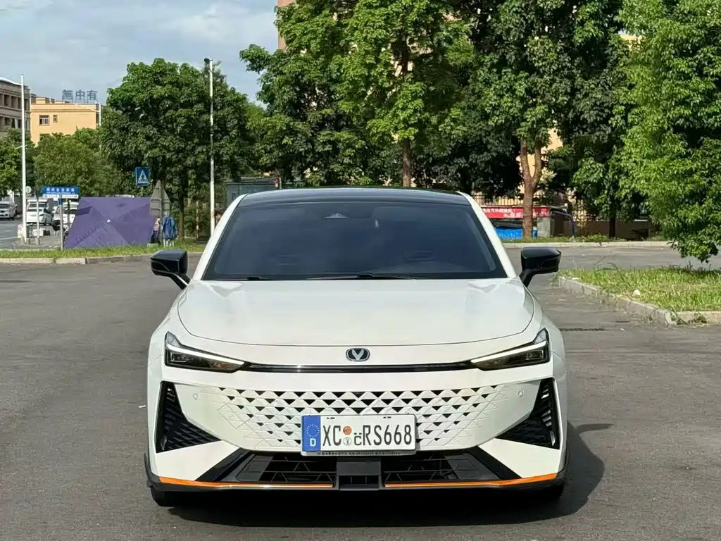 Changan UNI-V — миниатюра 2