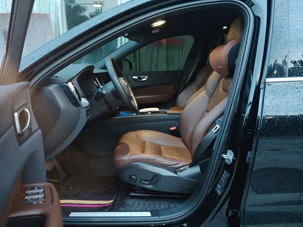 Volvo XC60 — миниатюра 8