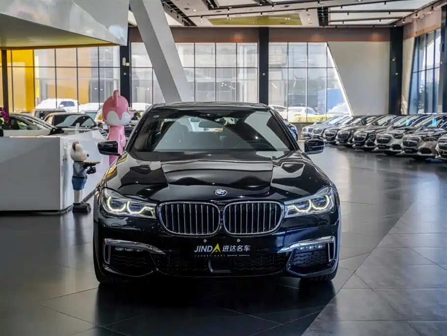 BMW 7 SERIES