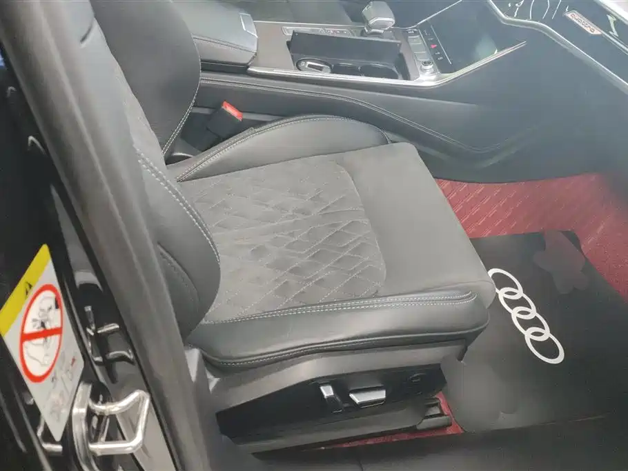 Audi A6L 2023 55 TFSI quattro Flagship