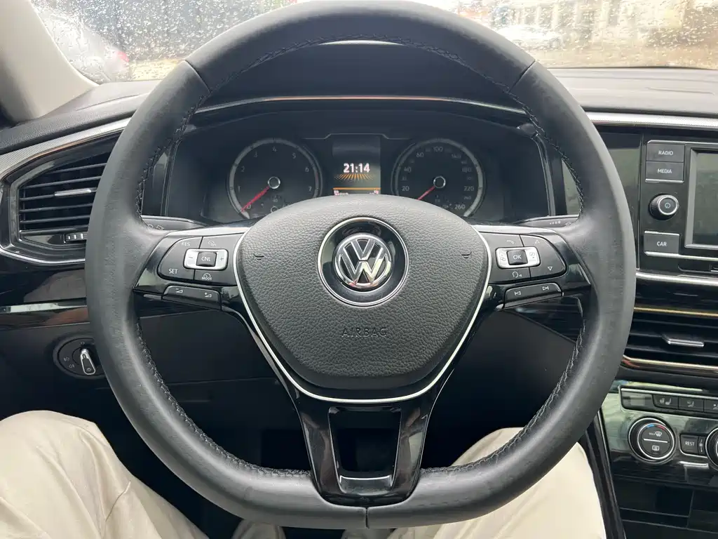 Volkswagen Tayron 2019 330TSI Luxury VI