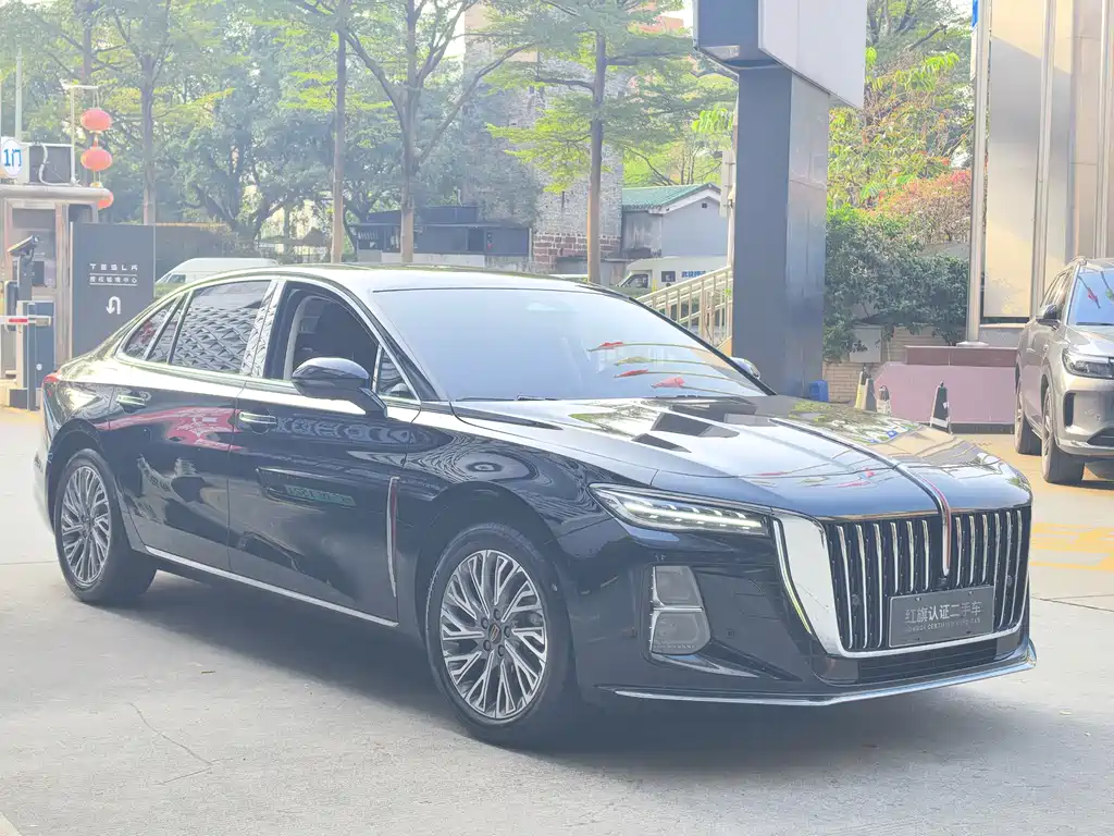 Hongqi H5 2023 2.0T AT