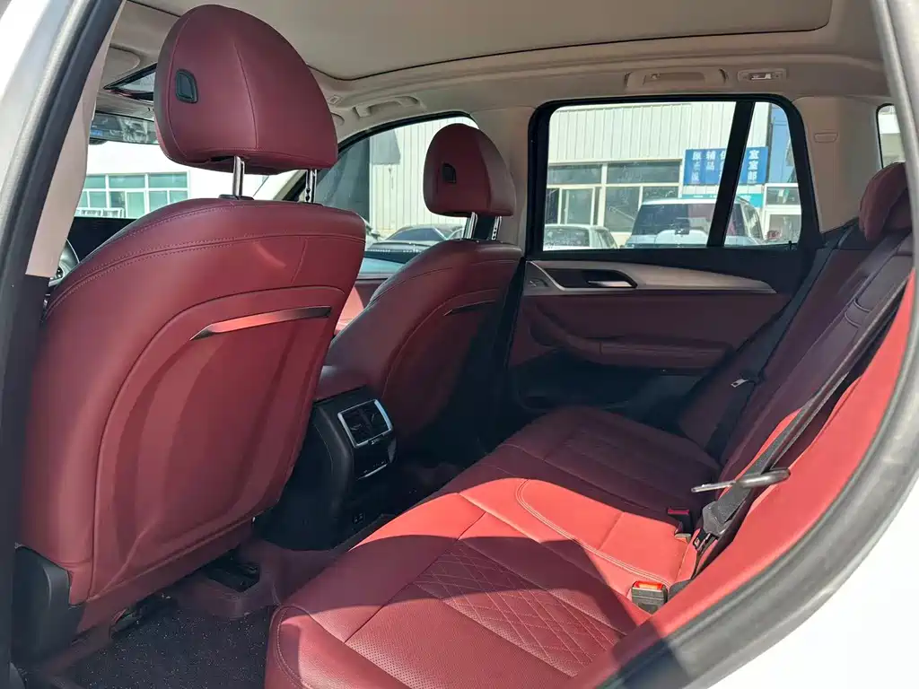 BMW iX3 — миниатюра 9