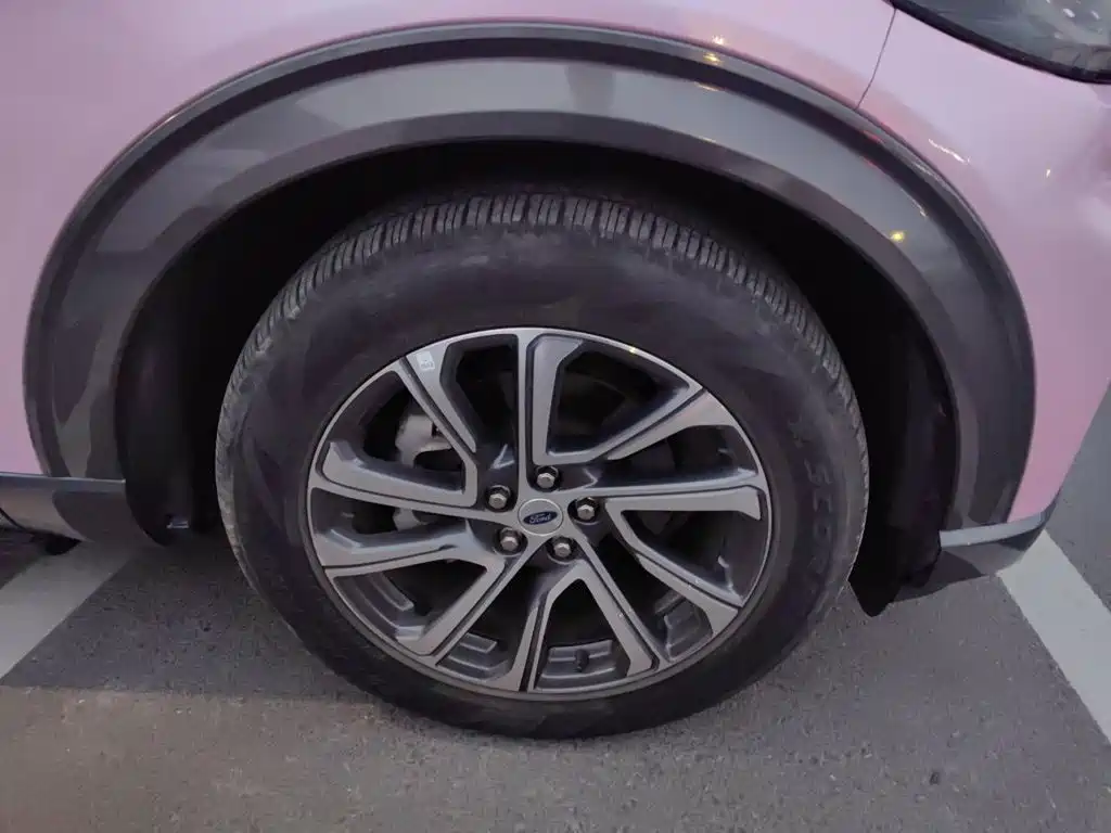 Ford Explorer — миниатюра 24