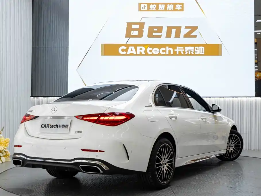 Mercedes-Benz C-Class — миниатюра 7