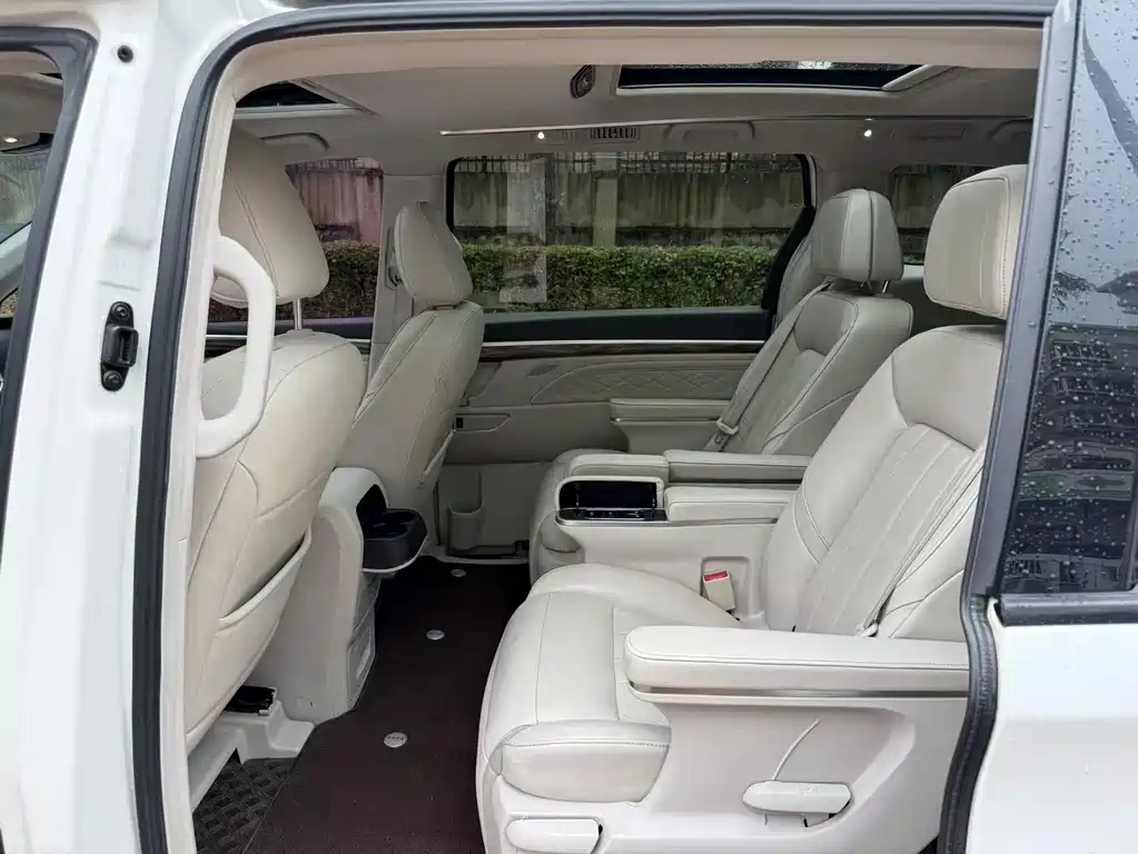 GAC Motor Trumpchi M8 — миниатюра 9