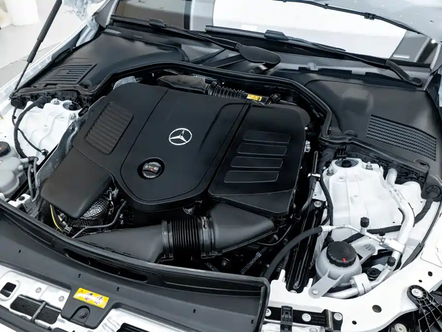 Mercedes-Benz C-Class — миниатюра 11