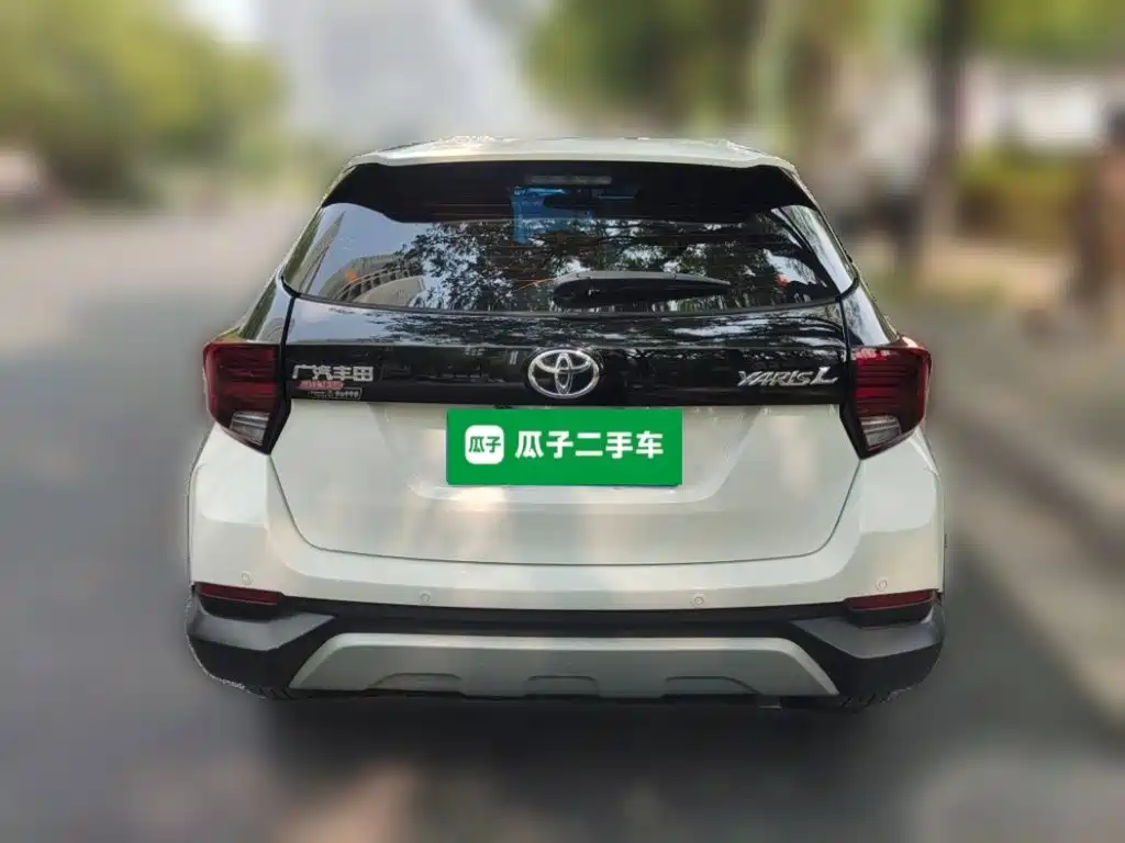 Toyota Yaris L — миниатюра 3