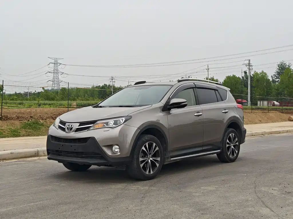 Toyota RAV4 2015