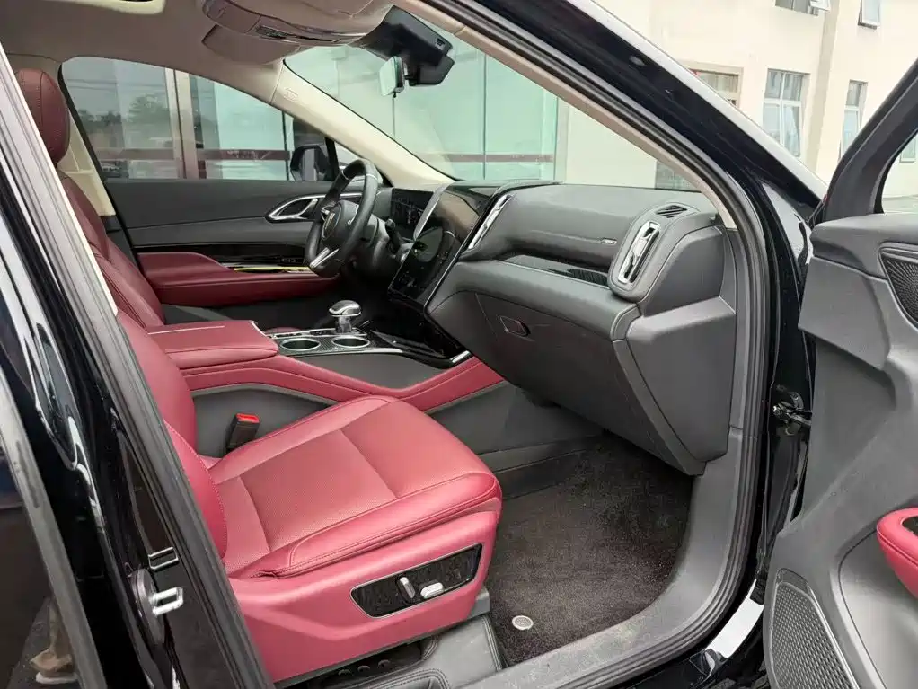 Hongqi Hongqi HS3 PHEV — миниатюра 11