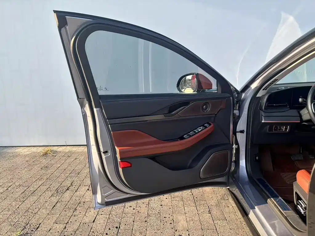 Lincoln Z — миниатюра 9