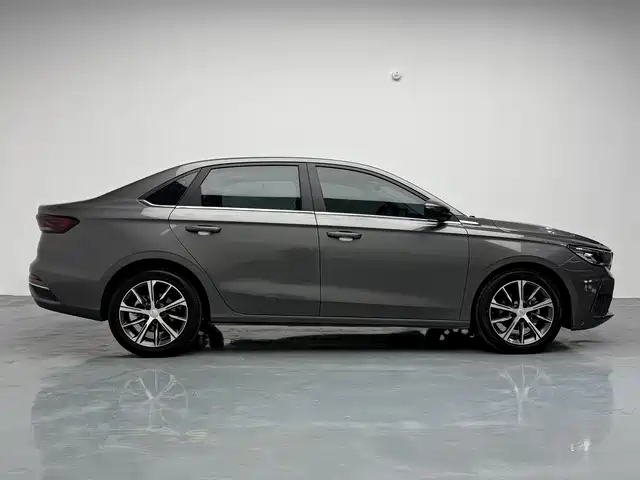 Geely Emgrand 2023 4 Champion 1.5L CVT Luxury