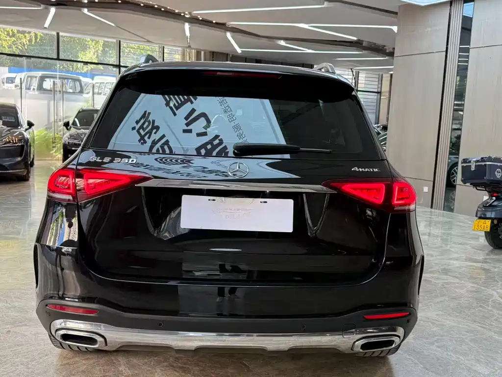 Mercedes-Benz GLE (Import) — миниатюра 17