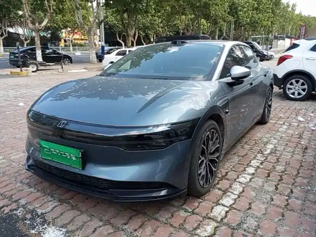 2024 Zeekr 007