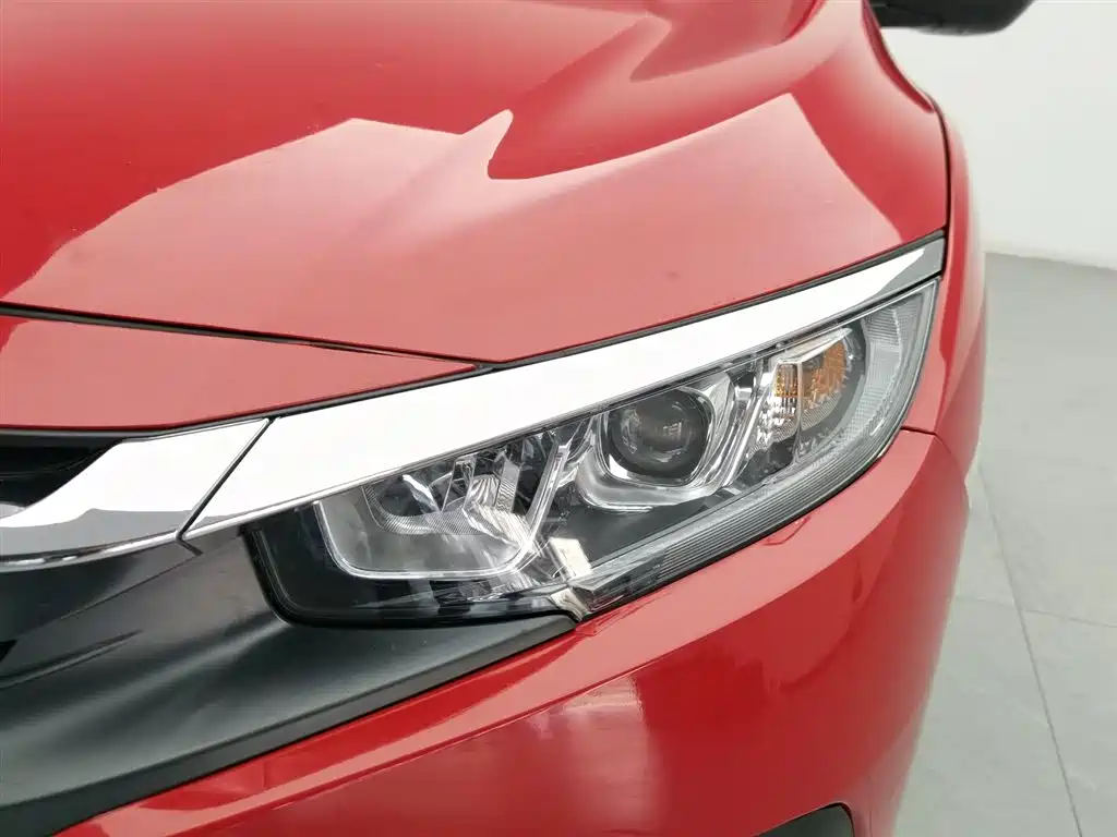 Honda Civic 2016 220TURBO CVT Luxury