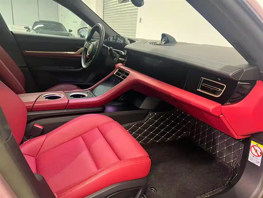 Porsche Taycan — миниатюра 21